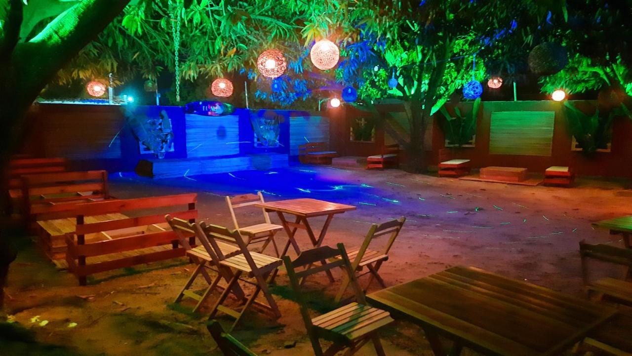 Luau Pousada E Hostel Прайя-ду-Франсес Экстерьер фото