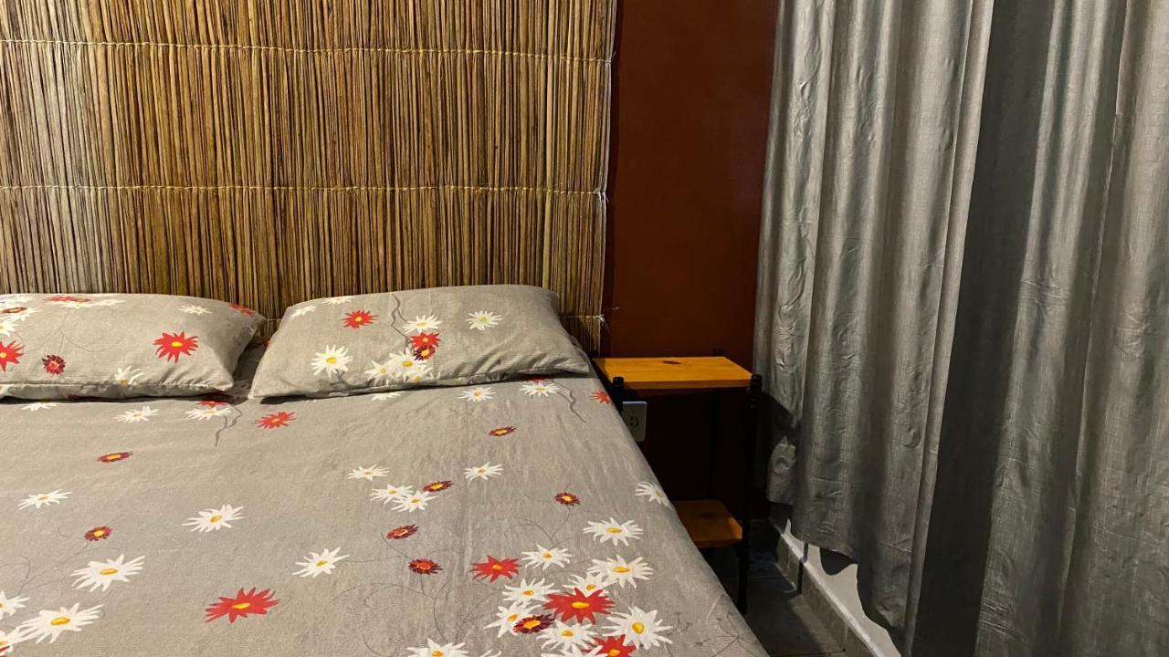 Luau Pousada E Hostel Прайя-ду-Франсес Экстерьер фото